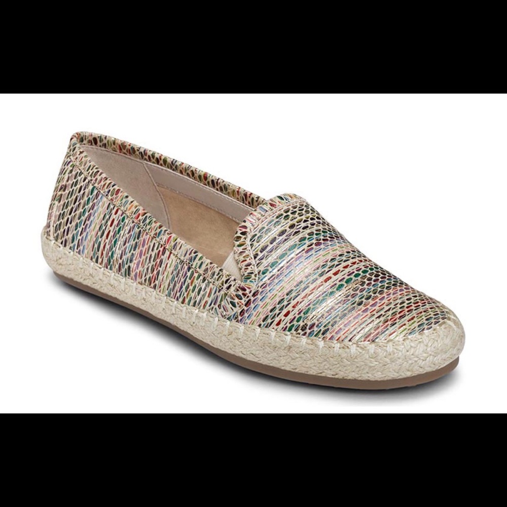 NEW! Aerosoles Lets Drive multi color stripe flats